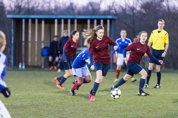 Bild 85 - wBJ Krummesser SV - Holstein Kiel : Ergebnis: 0:3